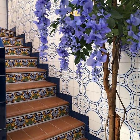 Big Apartment With Unique Patio Near Santa Barbara Castle Alicante Kültér fotó