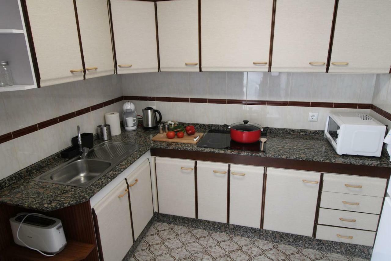 Big Apartment With Unique Patio Near Santa Barbara Castle Alicante Kültér fotó