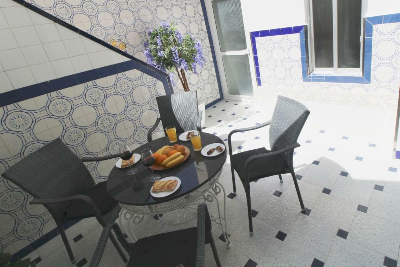 Big Apartment With Unique Patio Near Santa Barbara Castle Alicante Kültér fotó