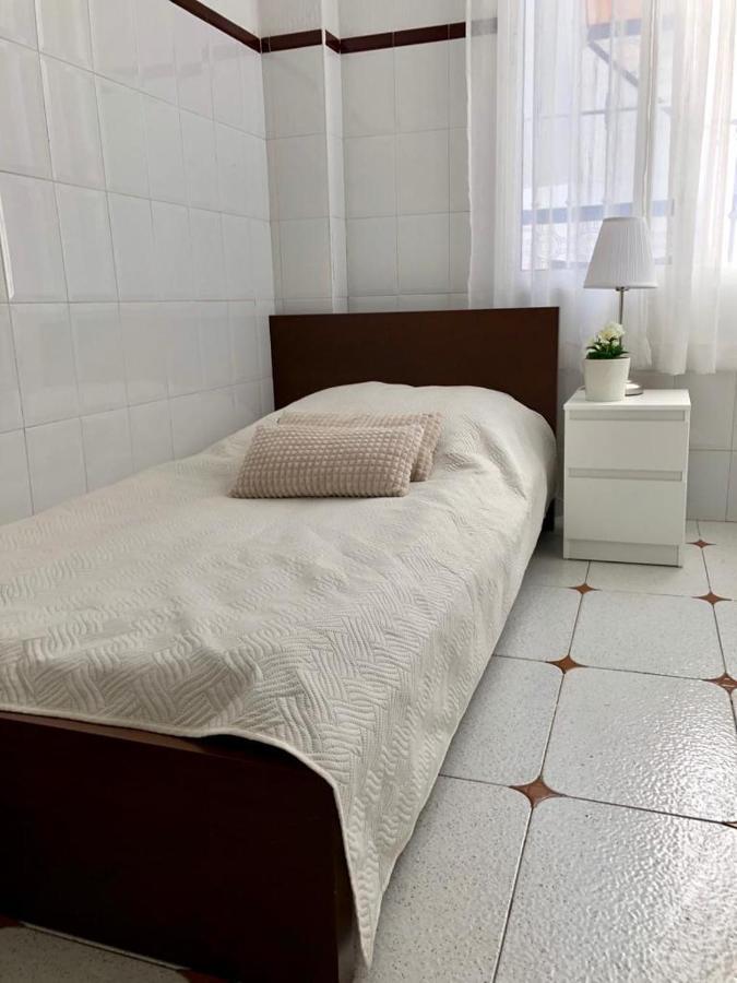 Big Apartment With Unique Patio Near Santa Barbara Castle Alicante Kültér fotó
