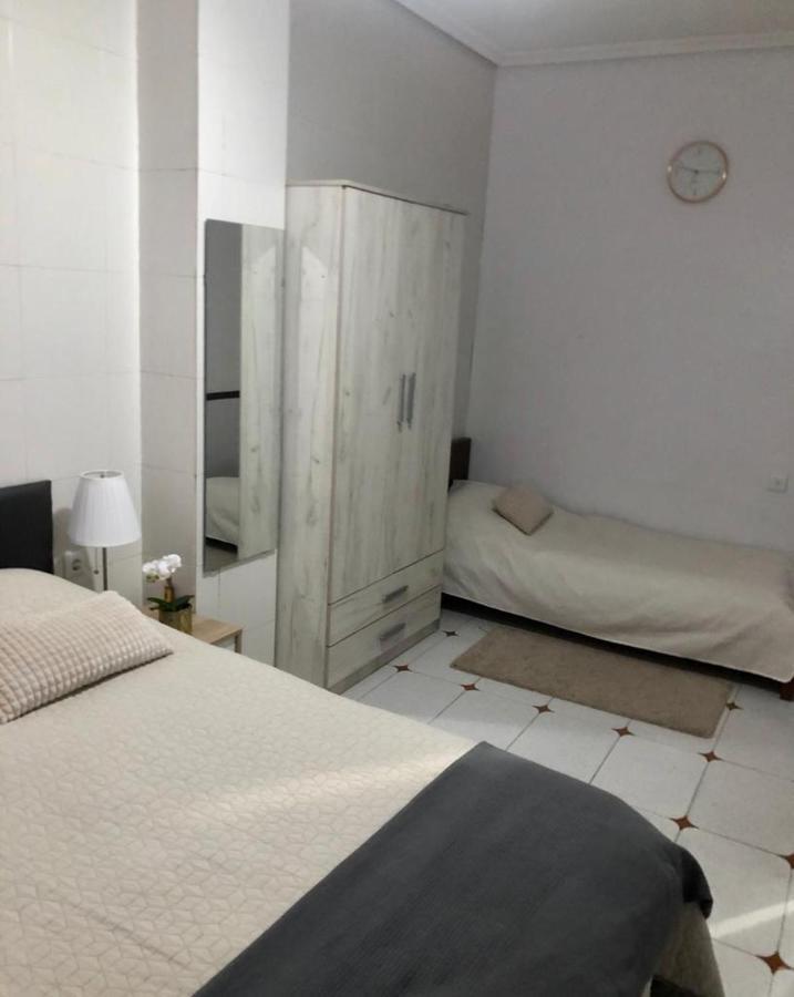 Big Apartment With Unique Patio Near Santa Barbara Castle Alicante Kültér fotó