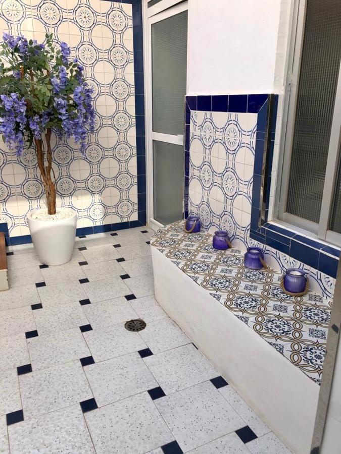Big Apartment With Unique Patio Near Santa Barbara Castle Alicante Kültér fotó